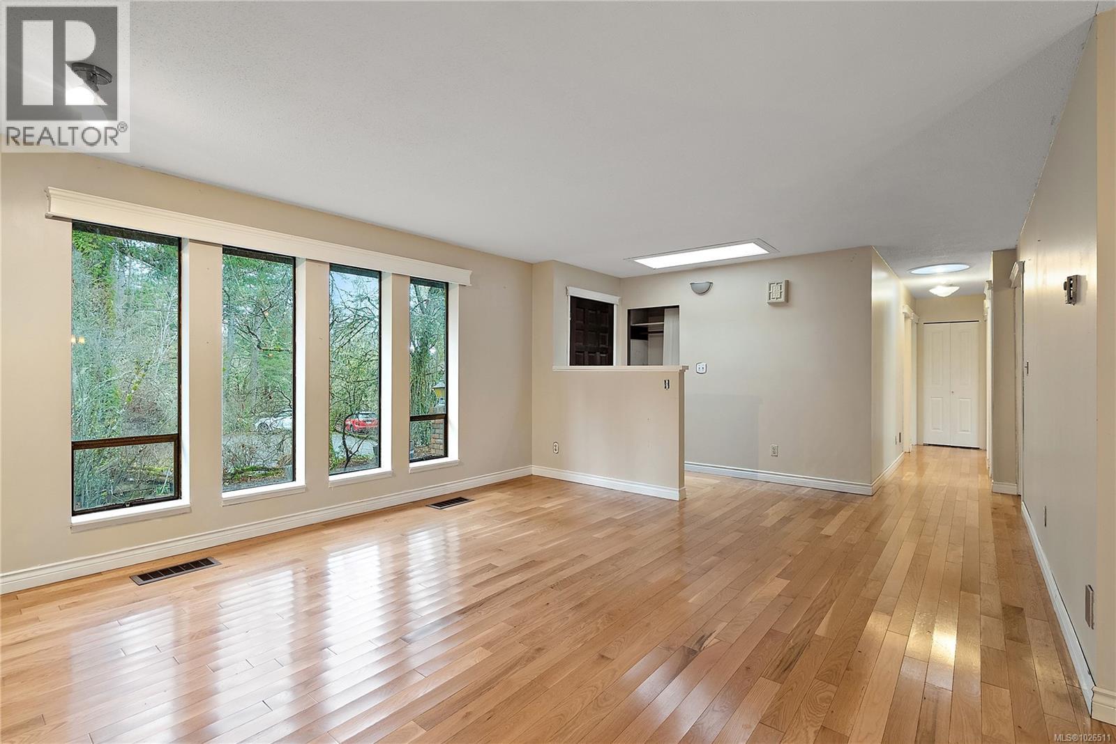 4536 Hughes Rd, Saanich