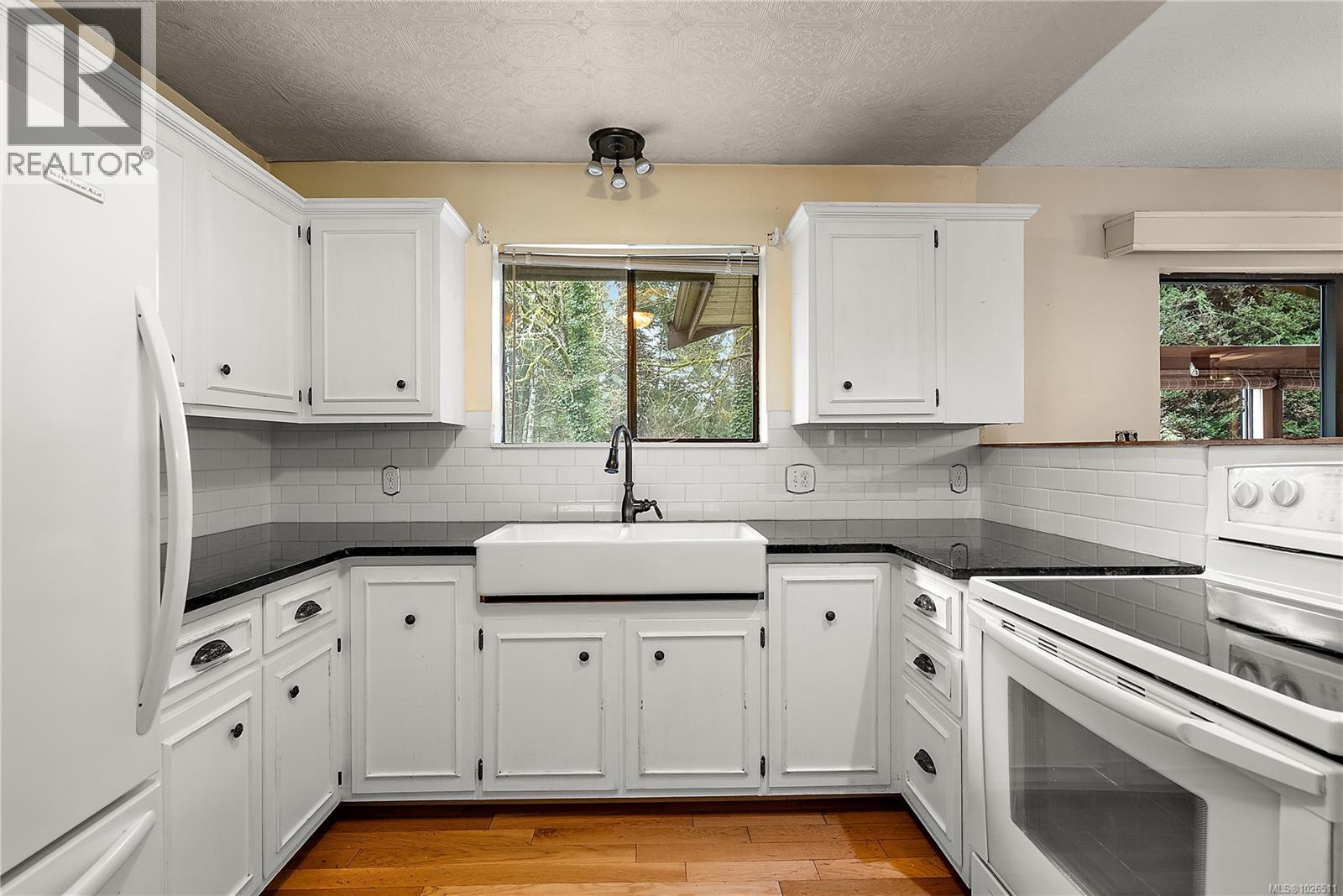 4536 Hughes Rd, Saanich