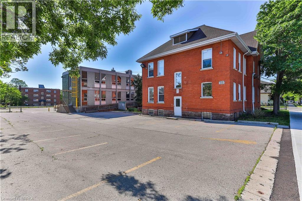 0-bedroom home for sale at 70 CHATHAM Street, Brantford ON · photo 45 of 47