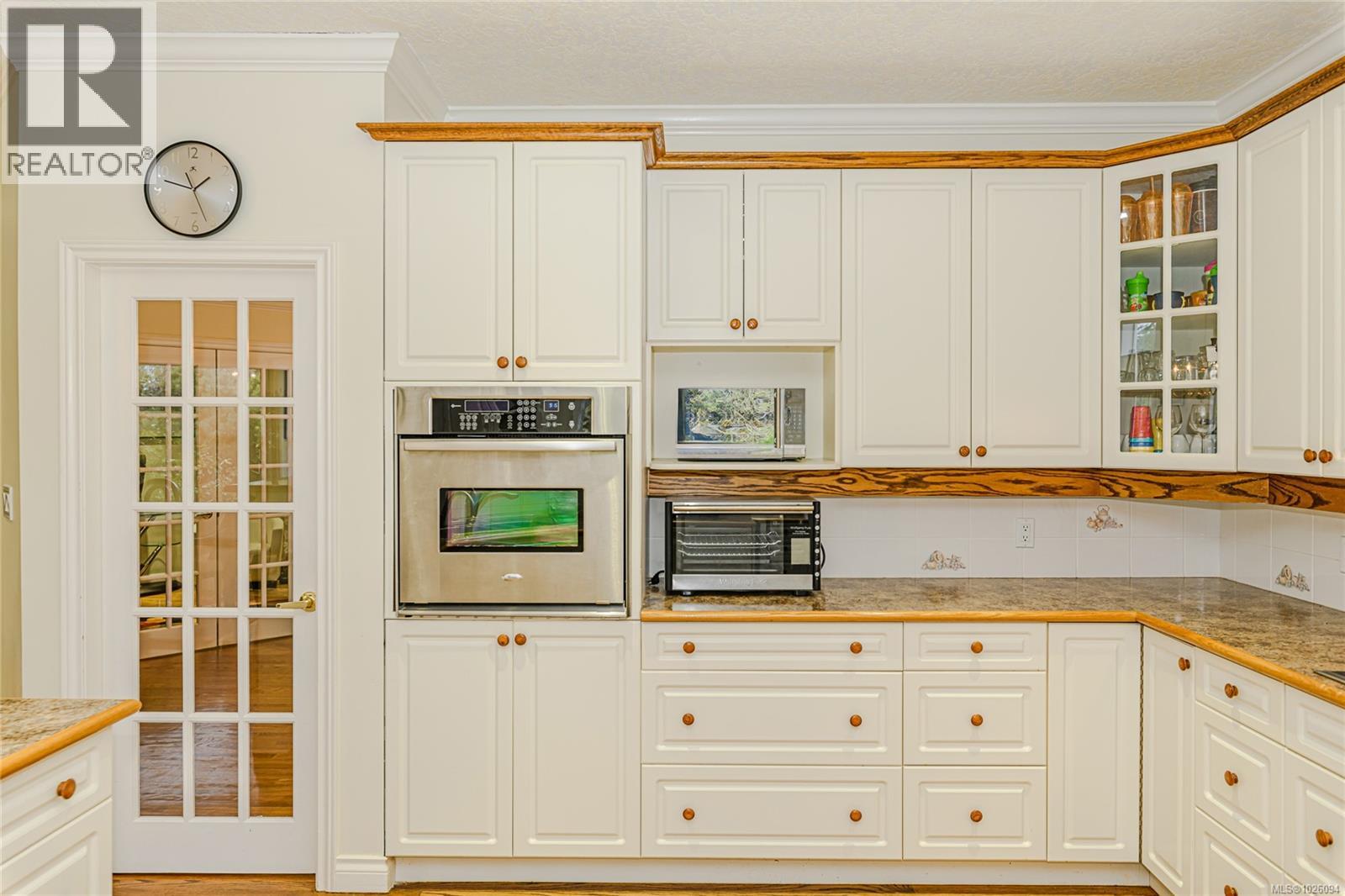  1934 San Juan Avenue, Saanich