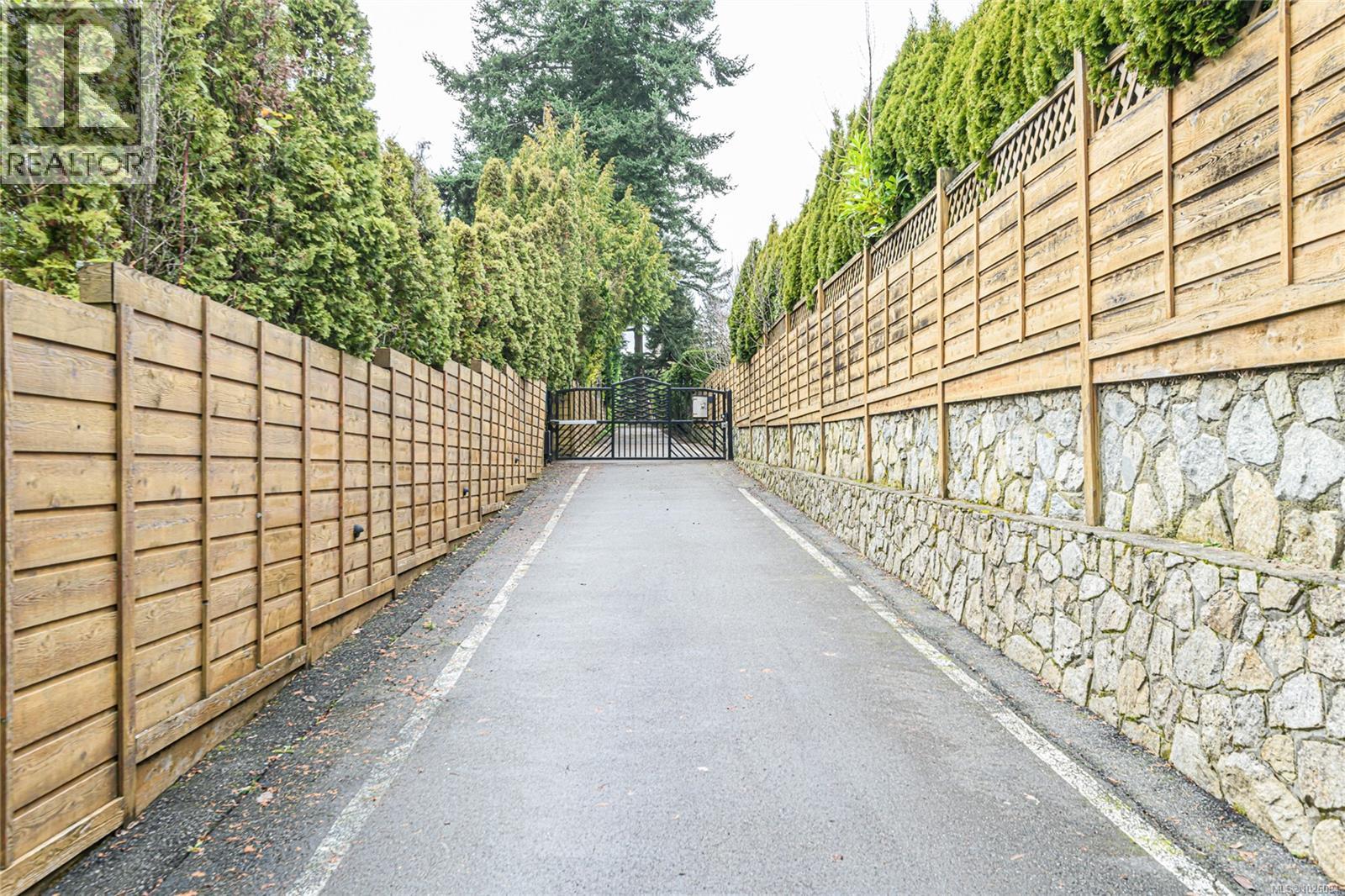  1934 San Juan Avenue, Saanich