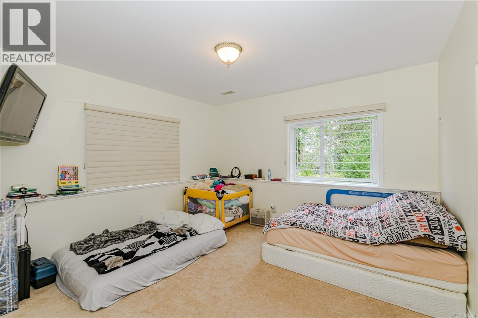  1934 San Juan Avenue, Saanich