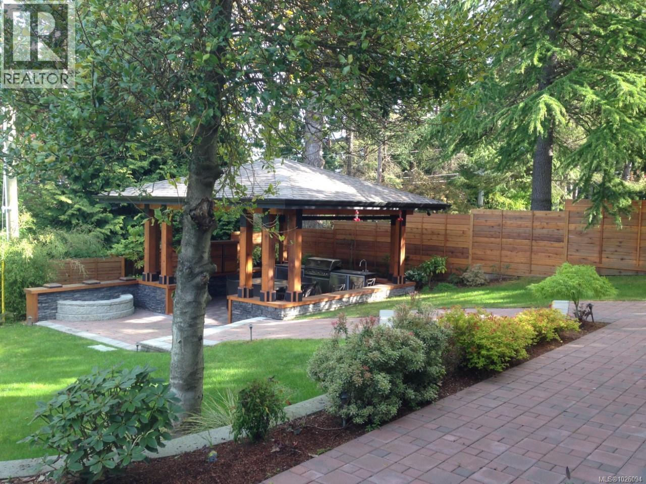  1934 San Juan Avenue, Saanich