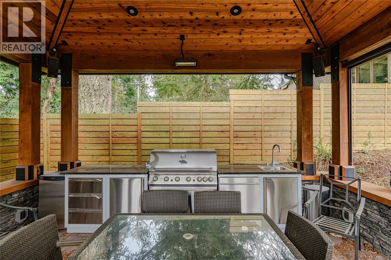  1934 San Juan Avenue, Saanich