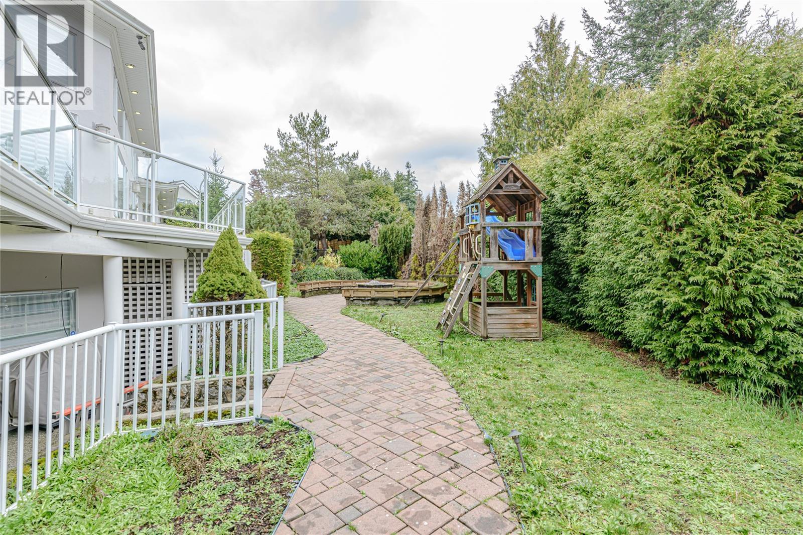  1934 San Juan Avenue, Saanich