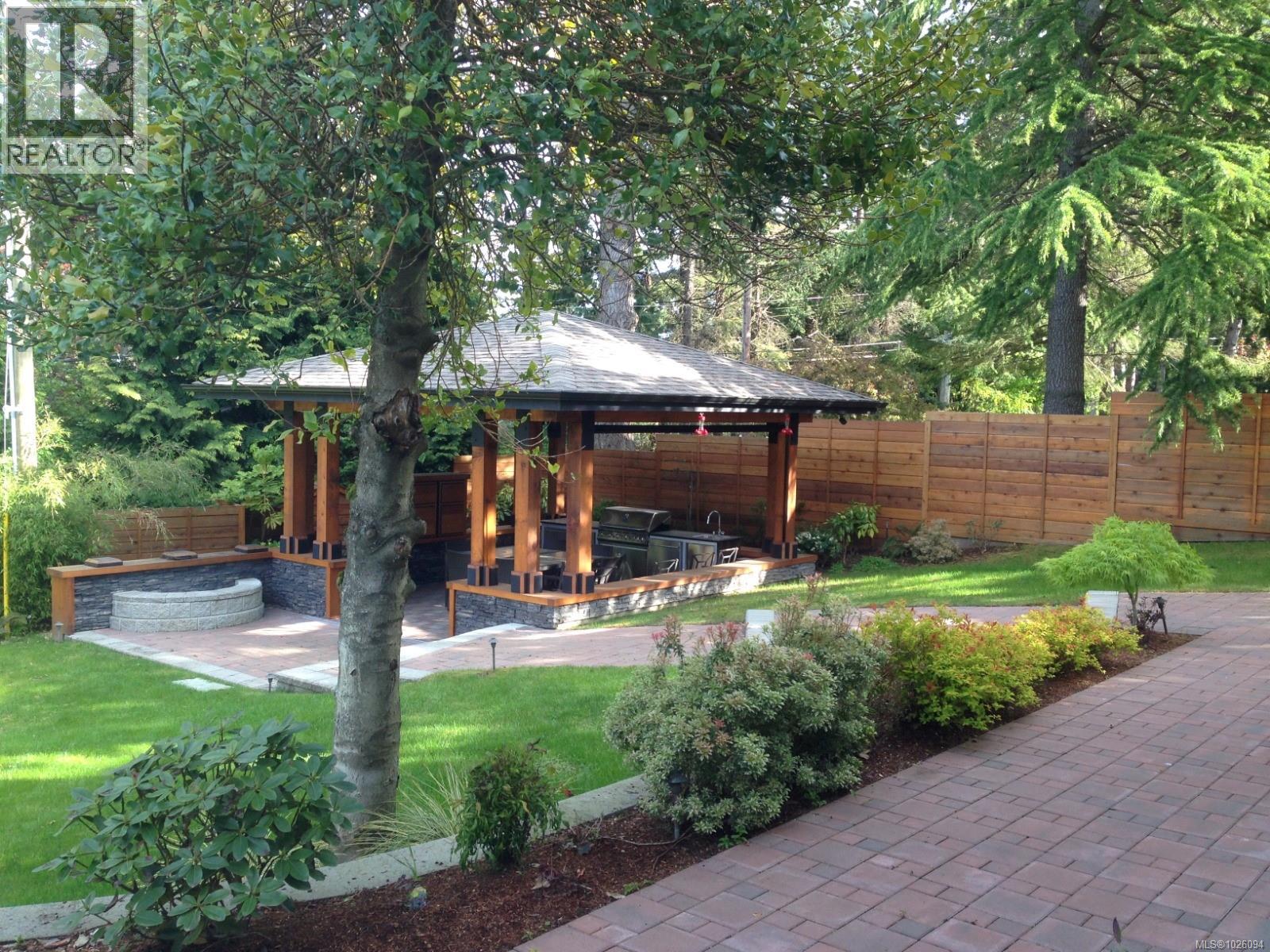  1934 San Juan Avenue, Saanich