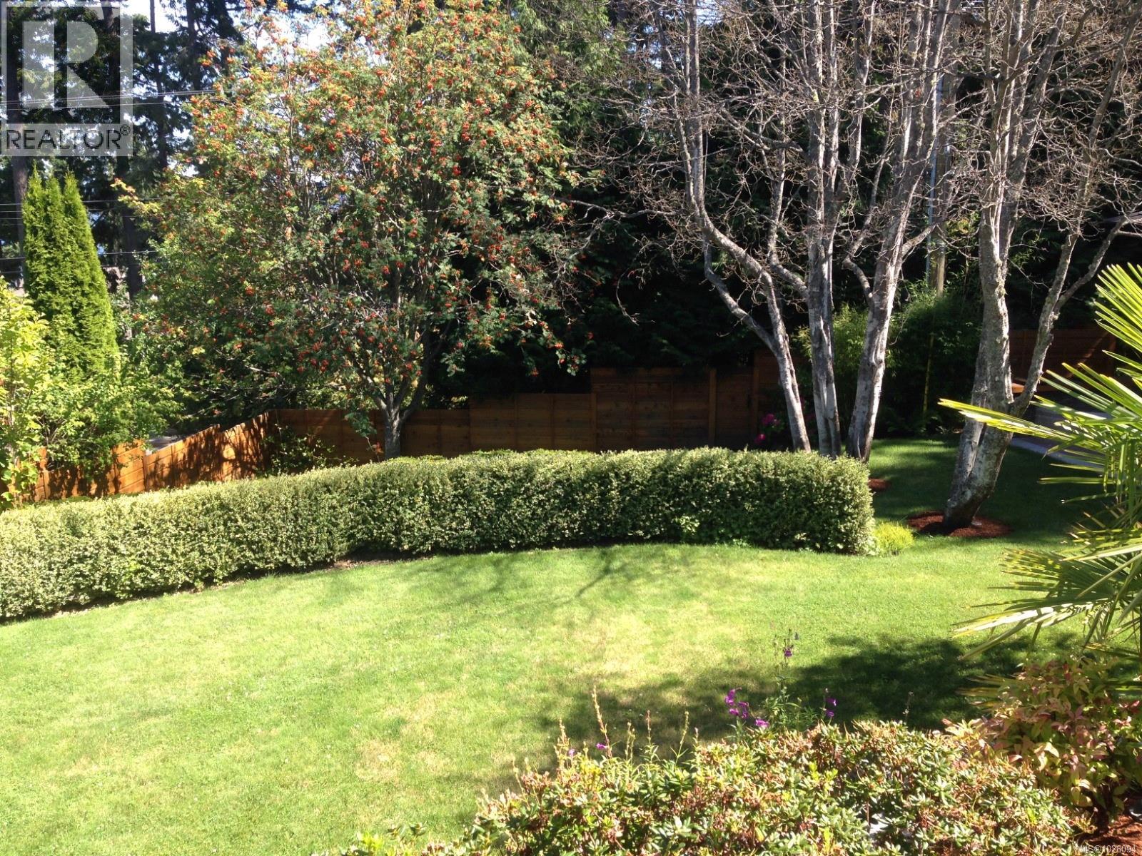  1934 San Juan Avenue, Saanich