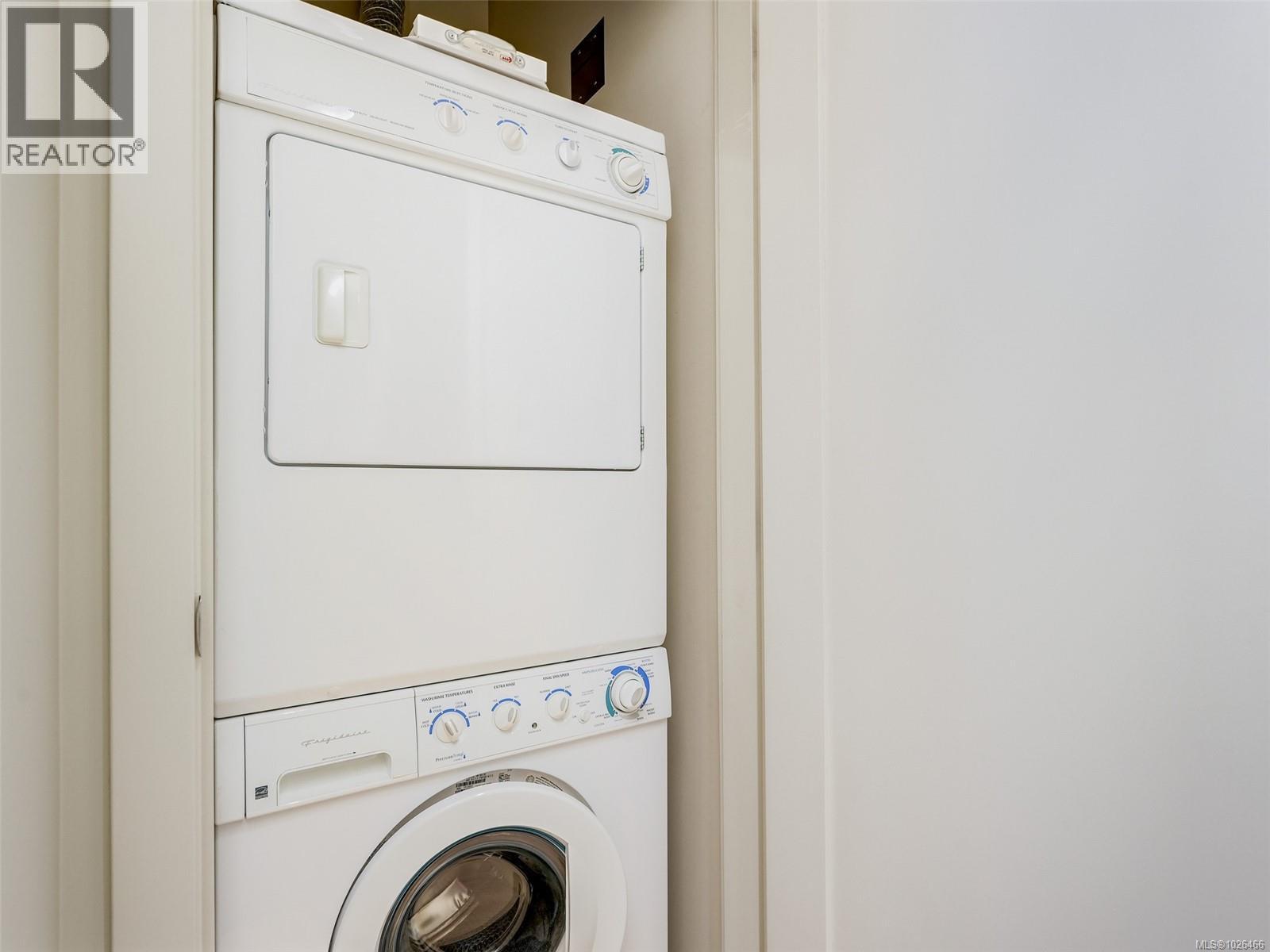 317 365 Waterfront Crescent, Victoria