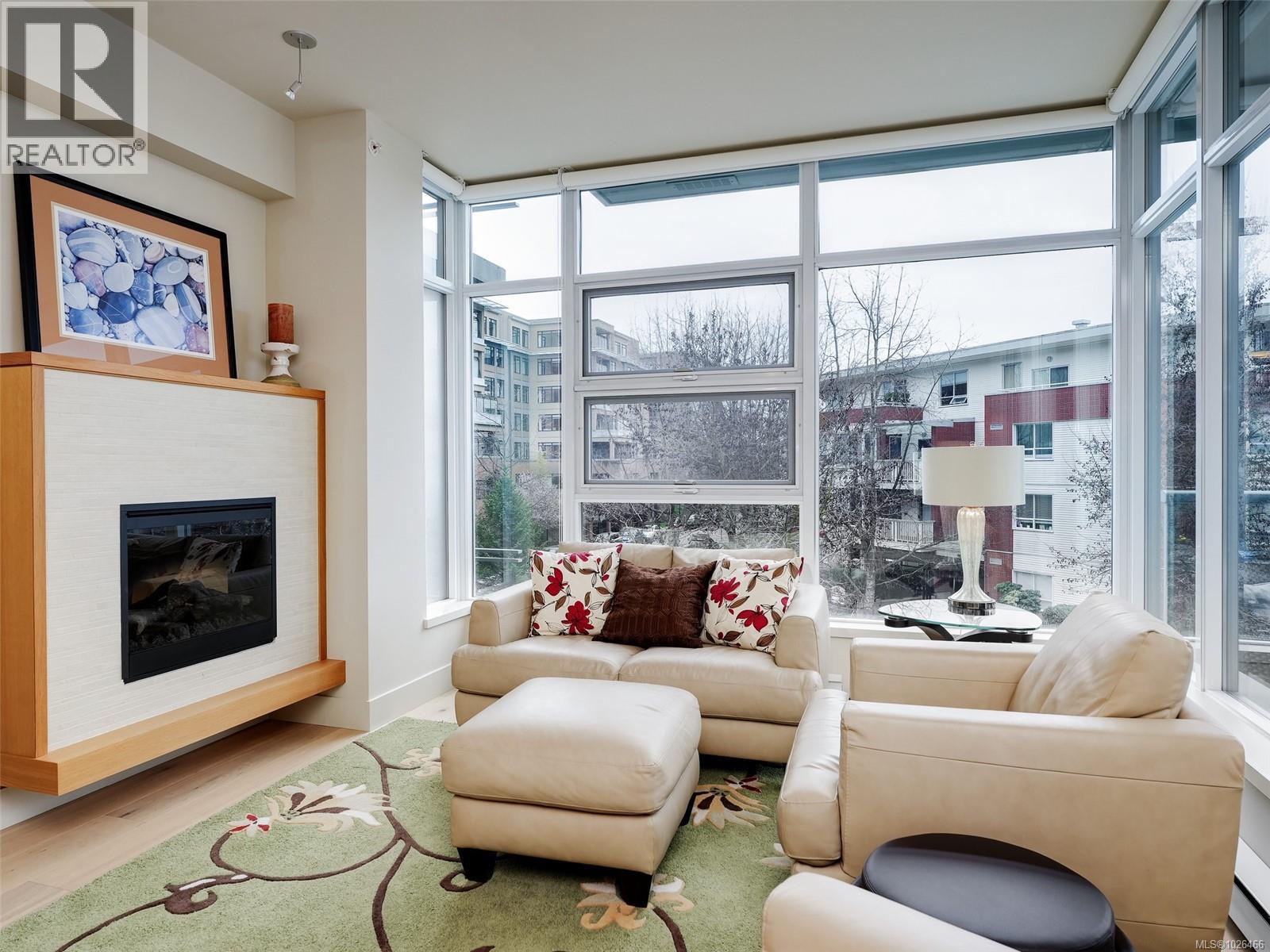 317 365 Waterfront Crescent, Victoria