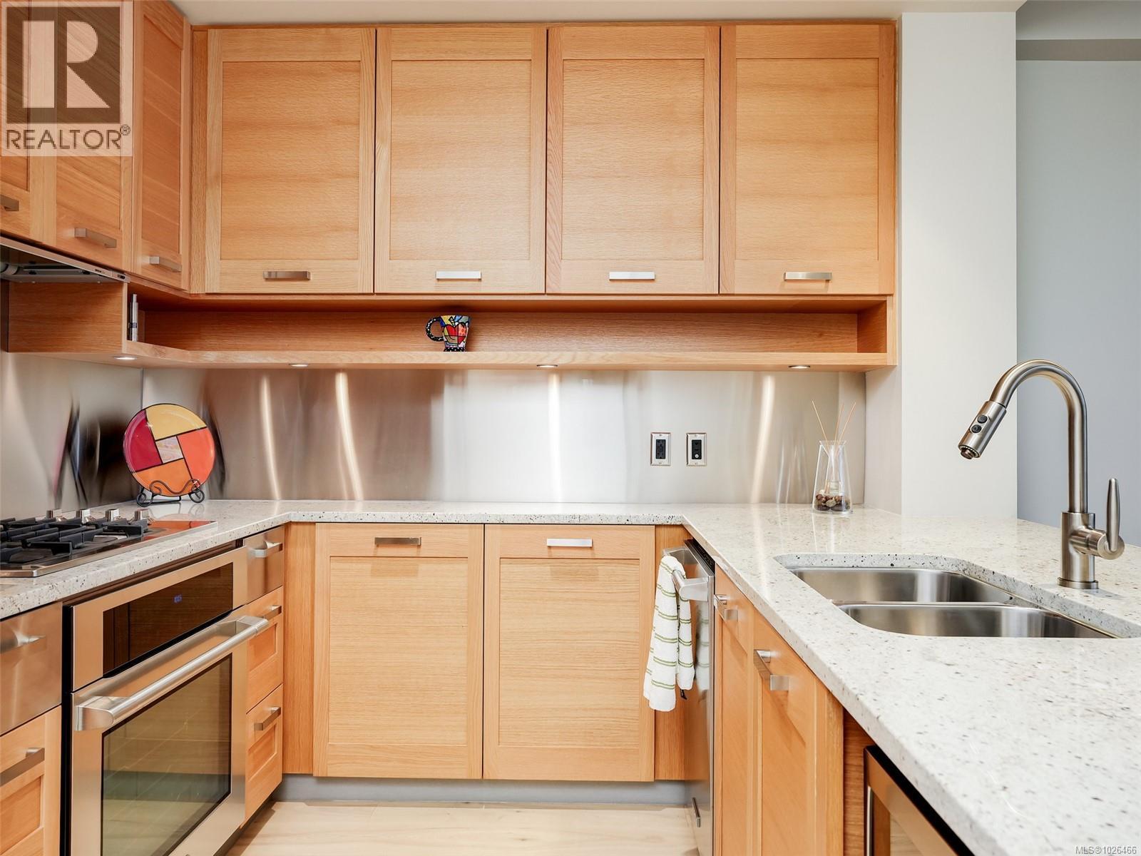 317 365 Waterfront Crescent, Victoria