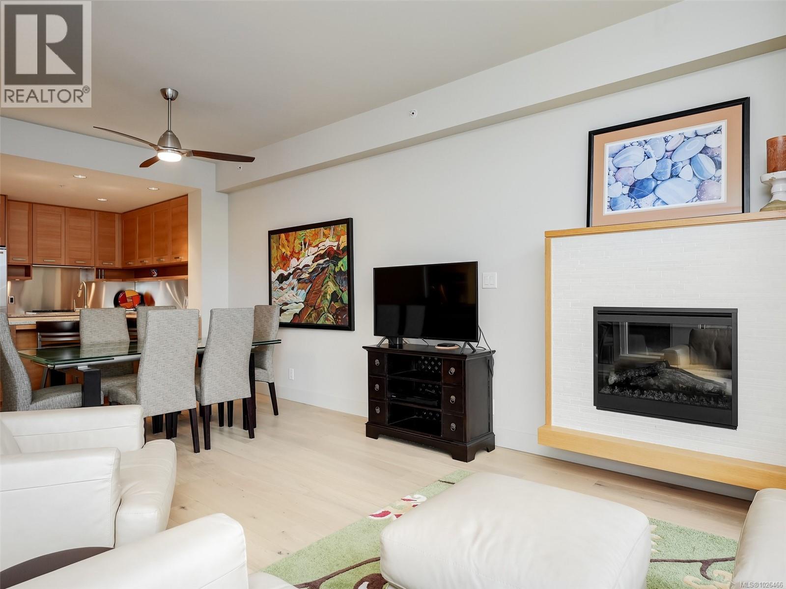 317 365 Waterfront Crescent, Victoria