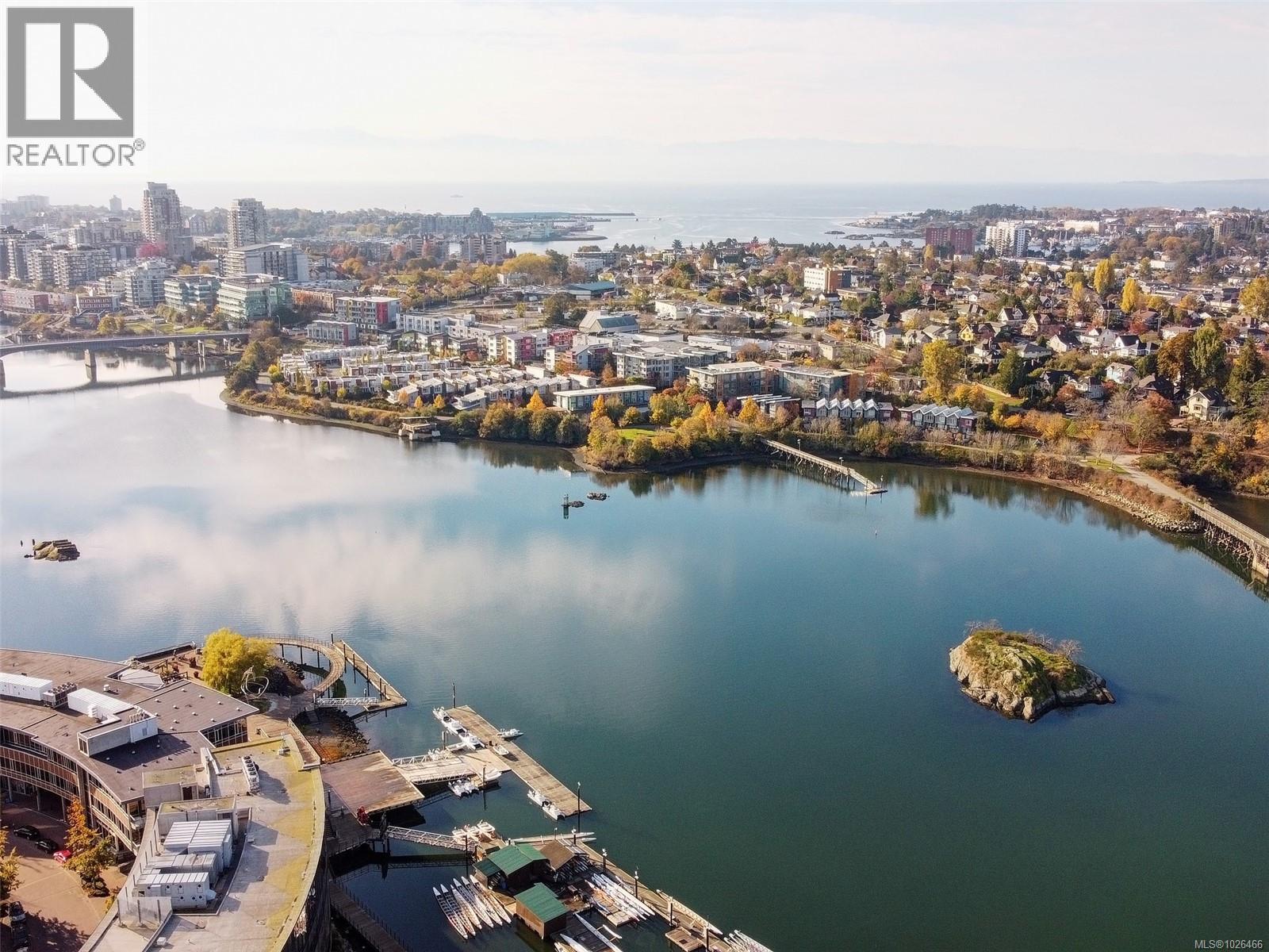 317 365 Waterfront Crescent, Victoria