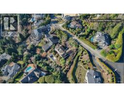 1318 Crestwell Road, West Vancouver, BC V7S2P2 Photo 11