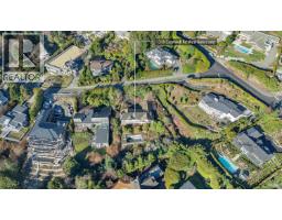 1318 Crestwell Road, West Vancouver, BC V7S2P2 Photo 8