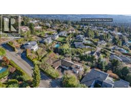 1318 Crestwell Road, West Vancouver, BC V7S2P2 Photo 6