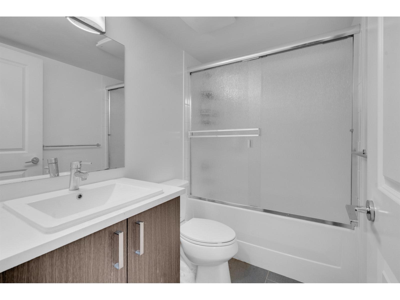 4 13636 81A AVENUE, Surrey