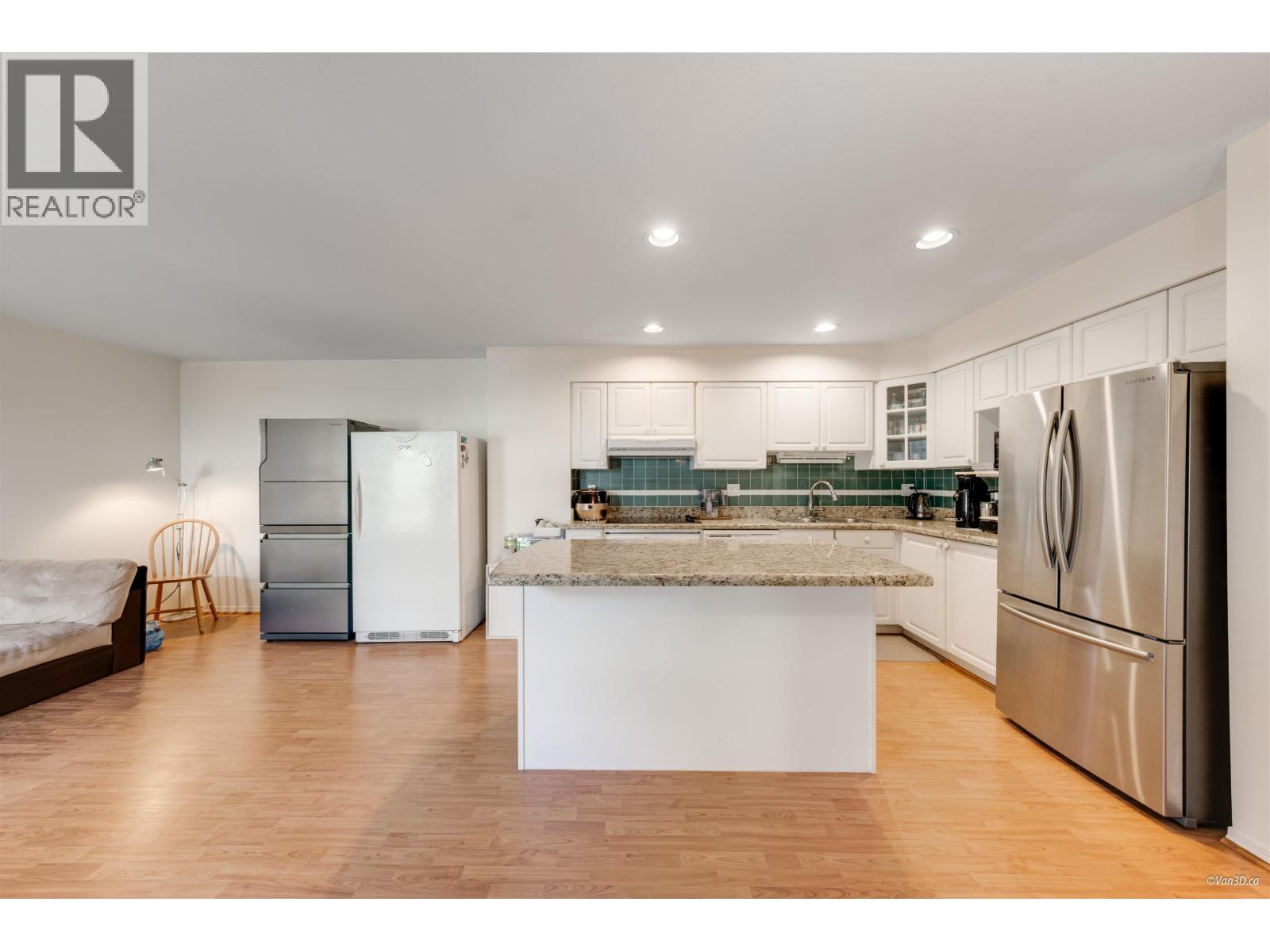 136 1685 PINETREE WAY, Coquitlam