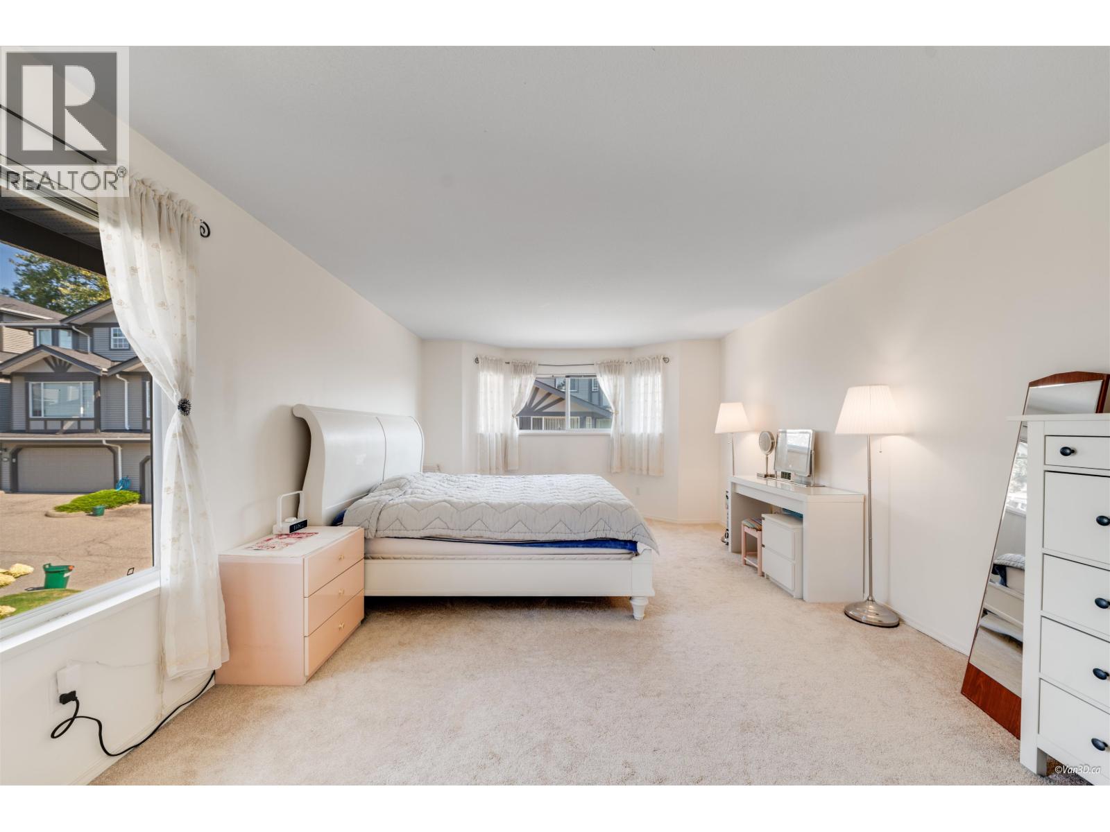 136 1685 PINETREE WAY, Coquitlam