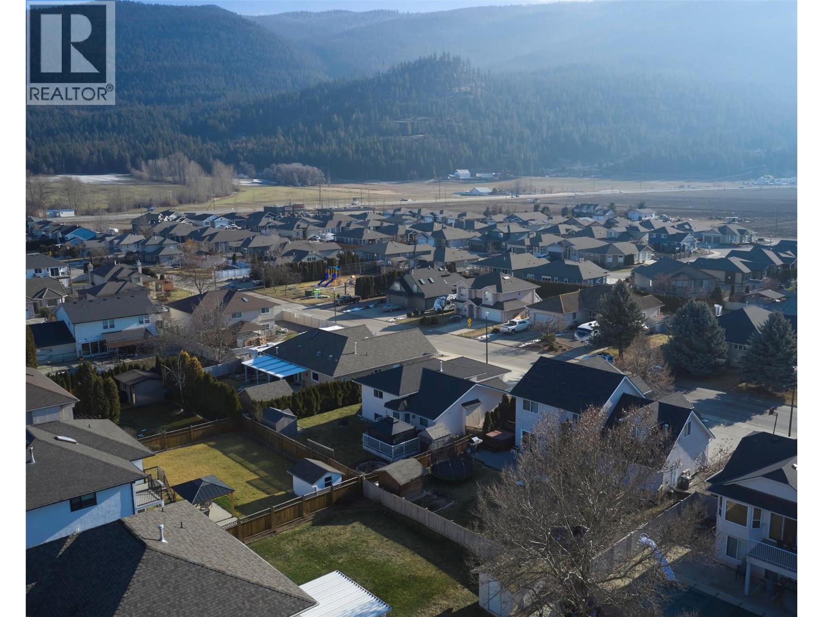 2312 Hunter Avenue, Armstrong