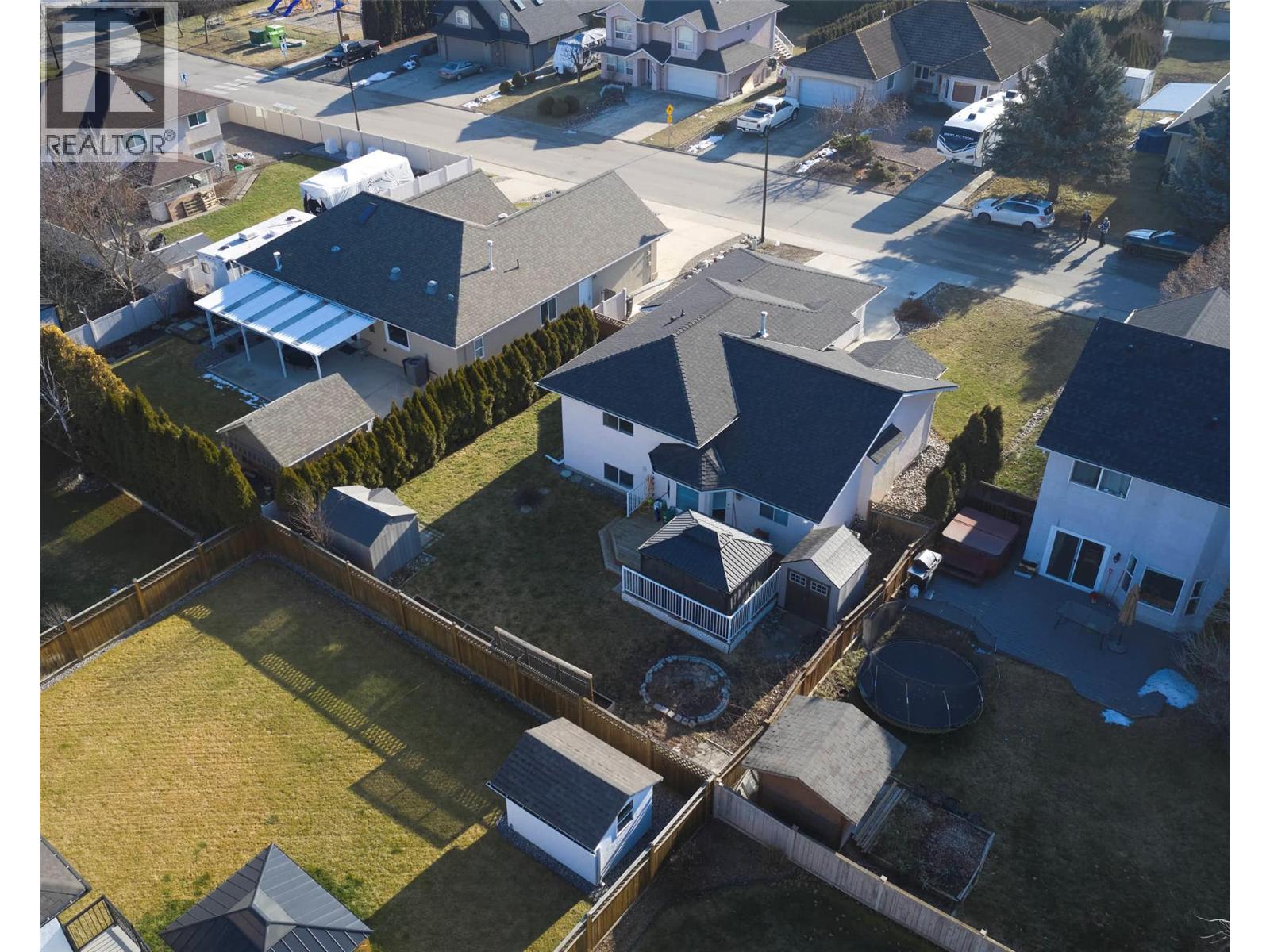 2312 Hunter Avenue, Armstrong