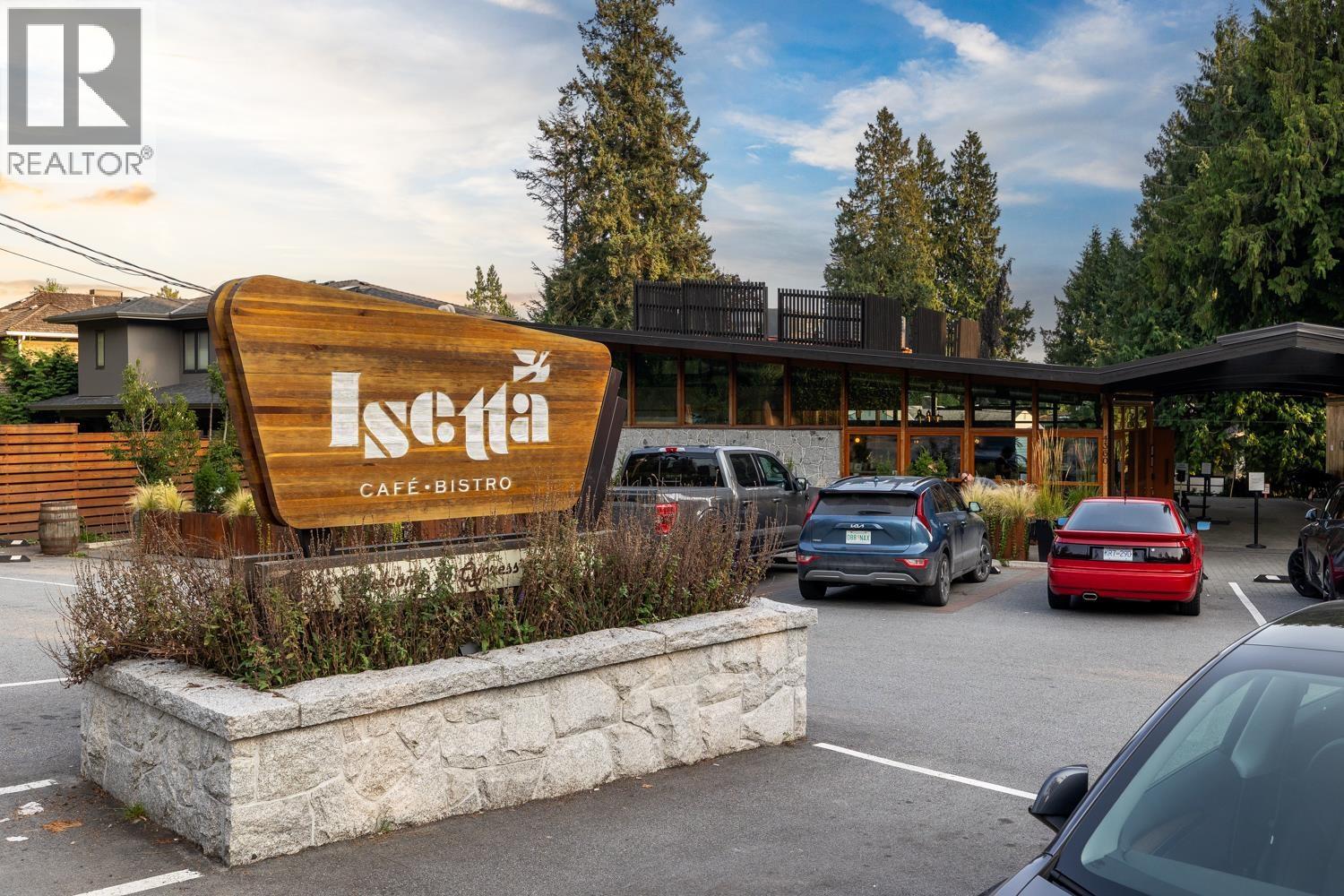 4615 WOODGREEN DRIVE, West Vancouver