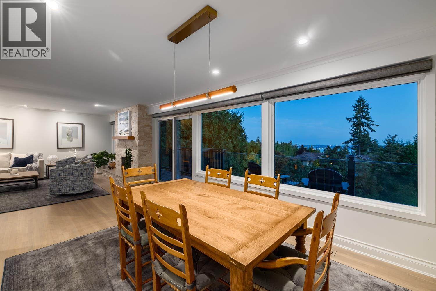 4615 WOODGREEN DRIVE, West Vancouver