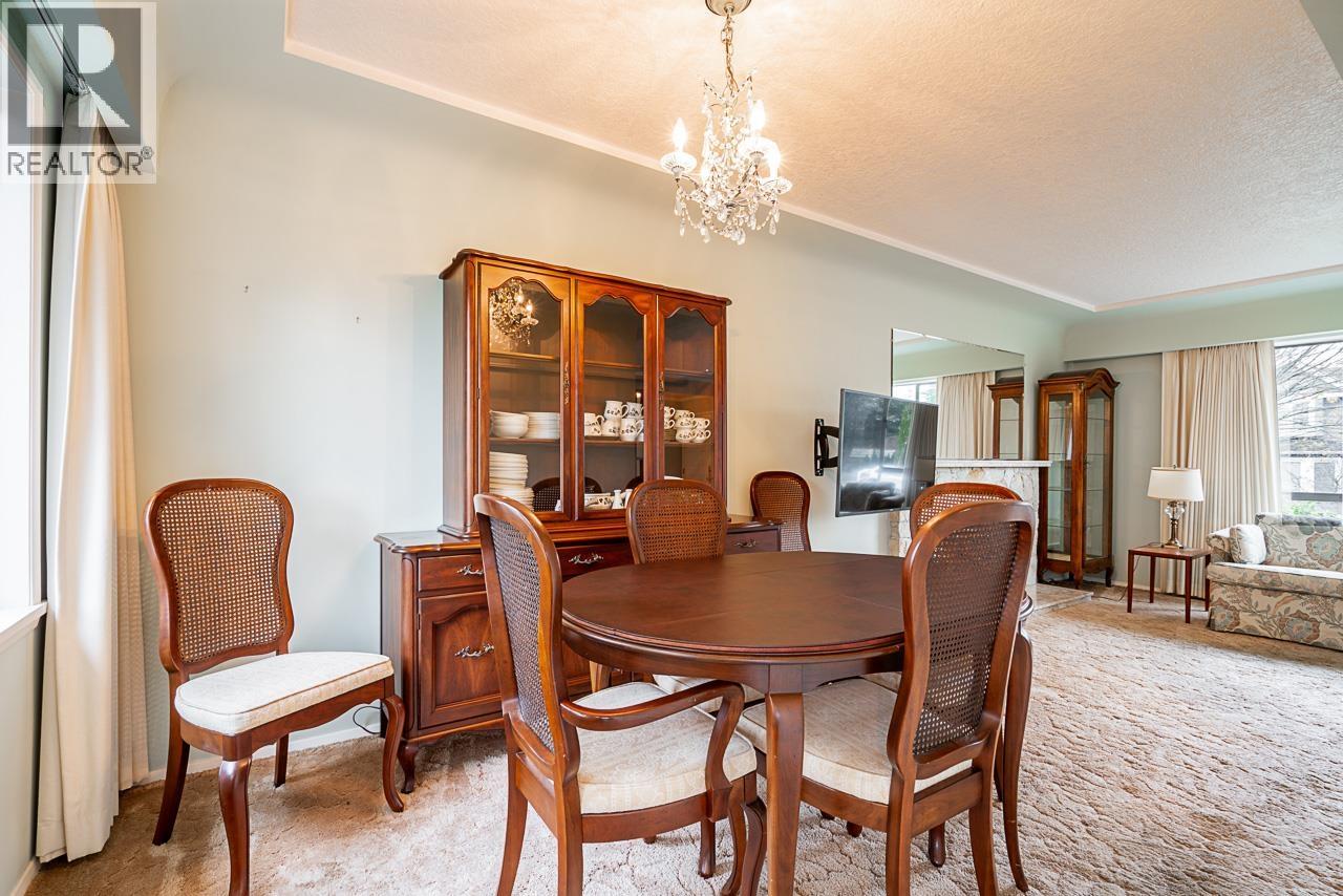 6779 ELWELL STREET, Burnaby