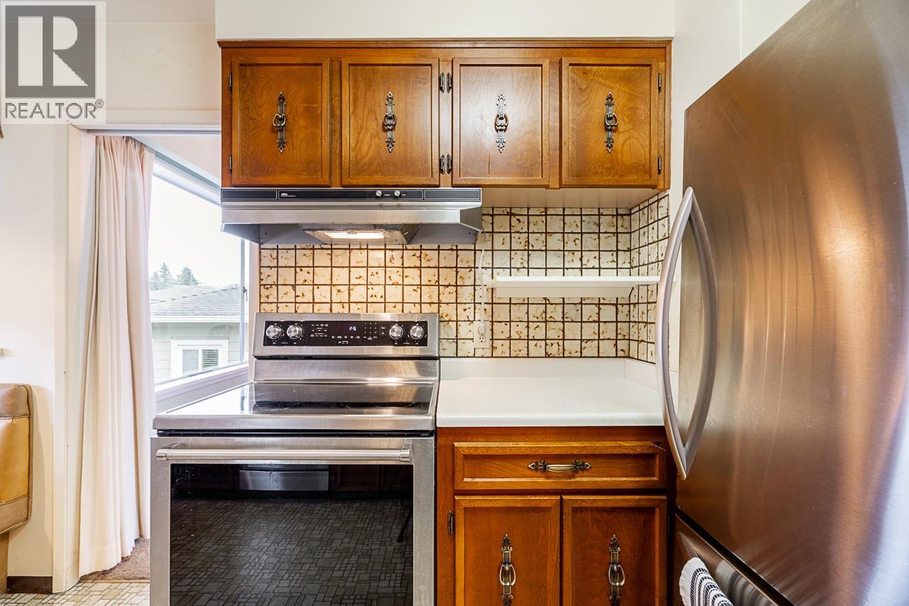 6779 ELWELL STREET, Burnaby