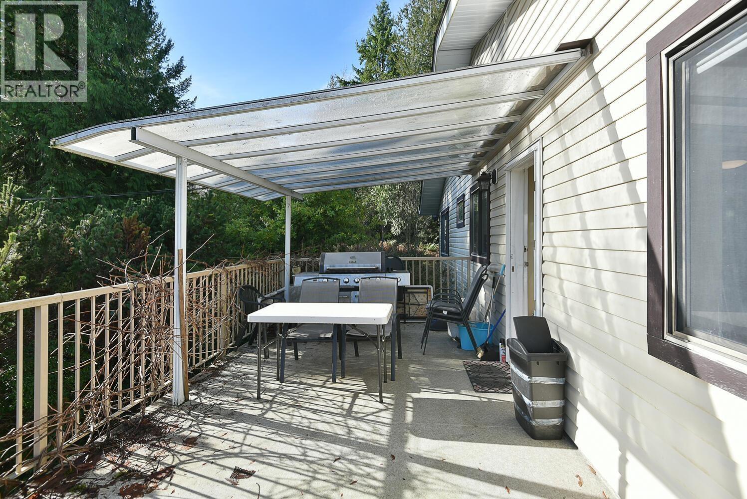 6377 N GALE AVENUE, Sechelt