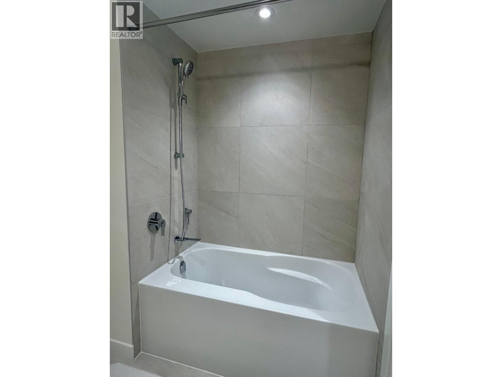 510 755 HARBOURSIDE DRIVE, North Vancouver