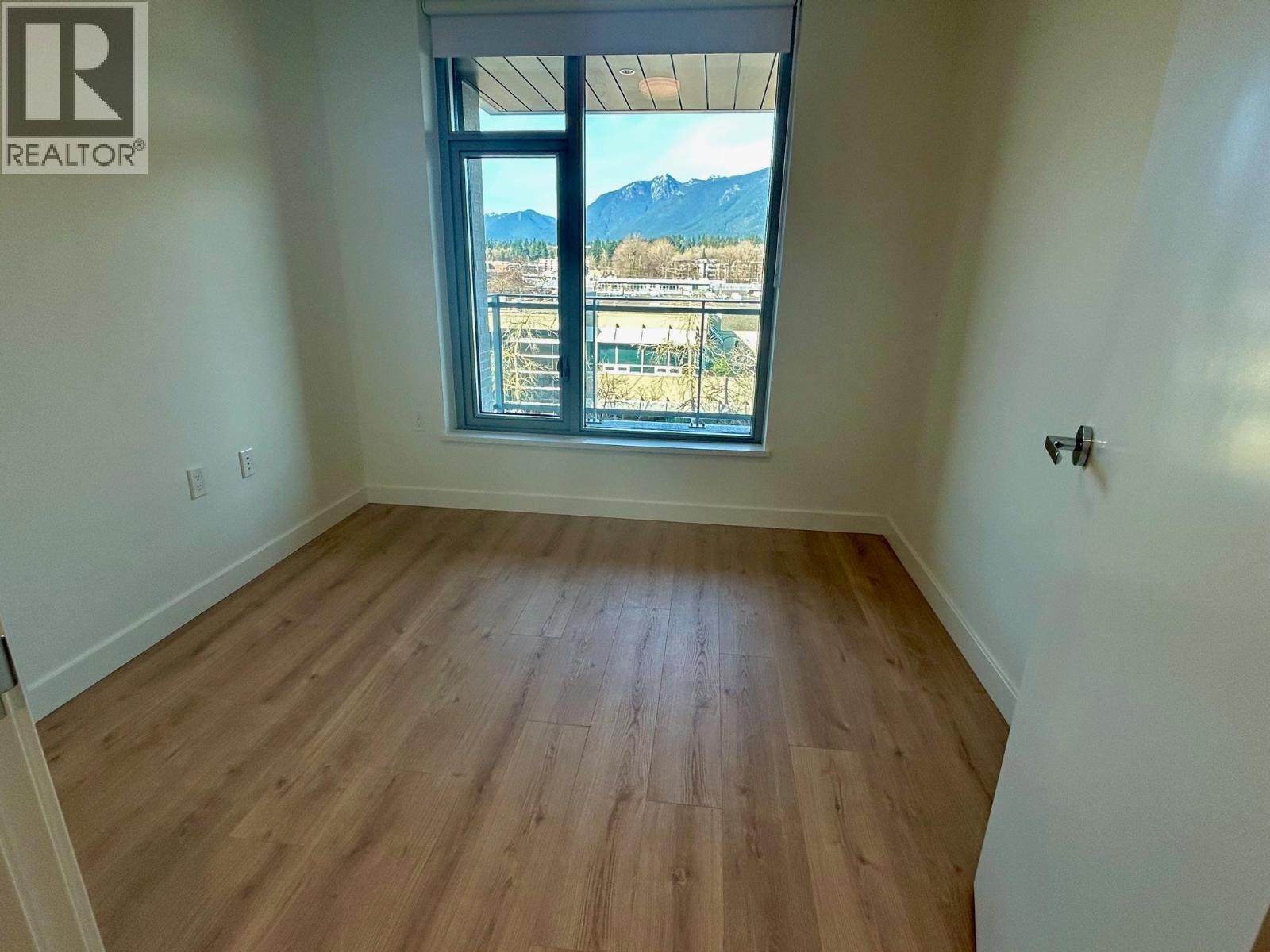 510 755 HARBOURSIDE DRIVE, North Vancouver