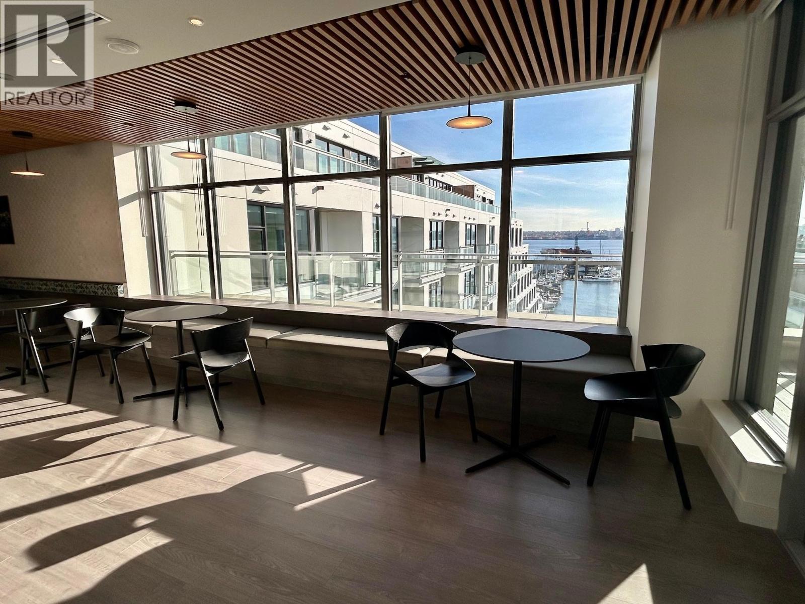 510 755 HARBOURSIDE DRIVE, North Vancouver