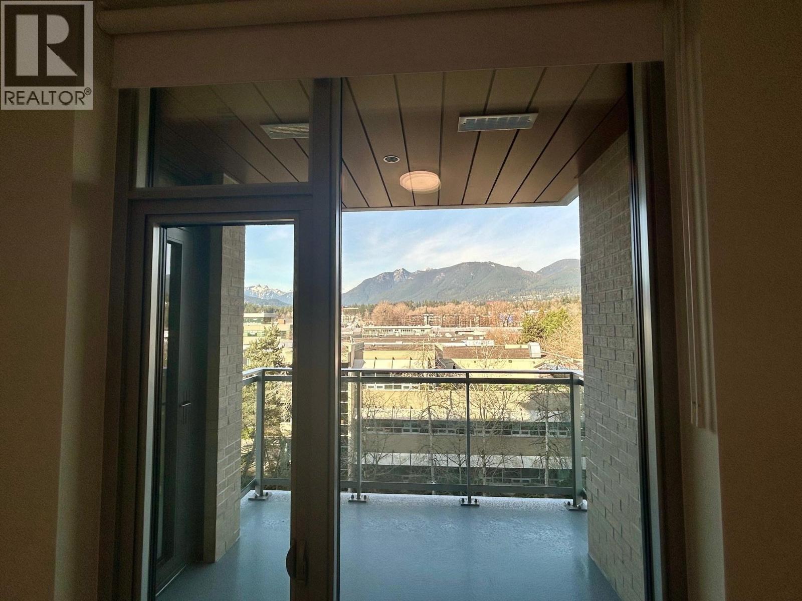 510 755 HARBOURSIDE DRIVE, North Vancouver