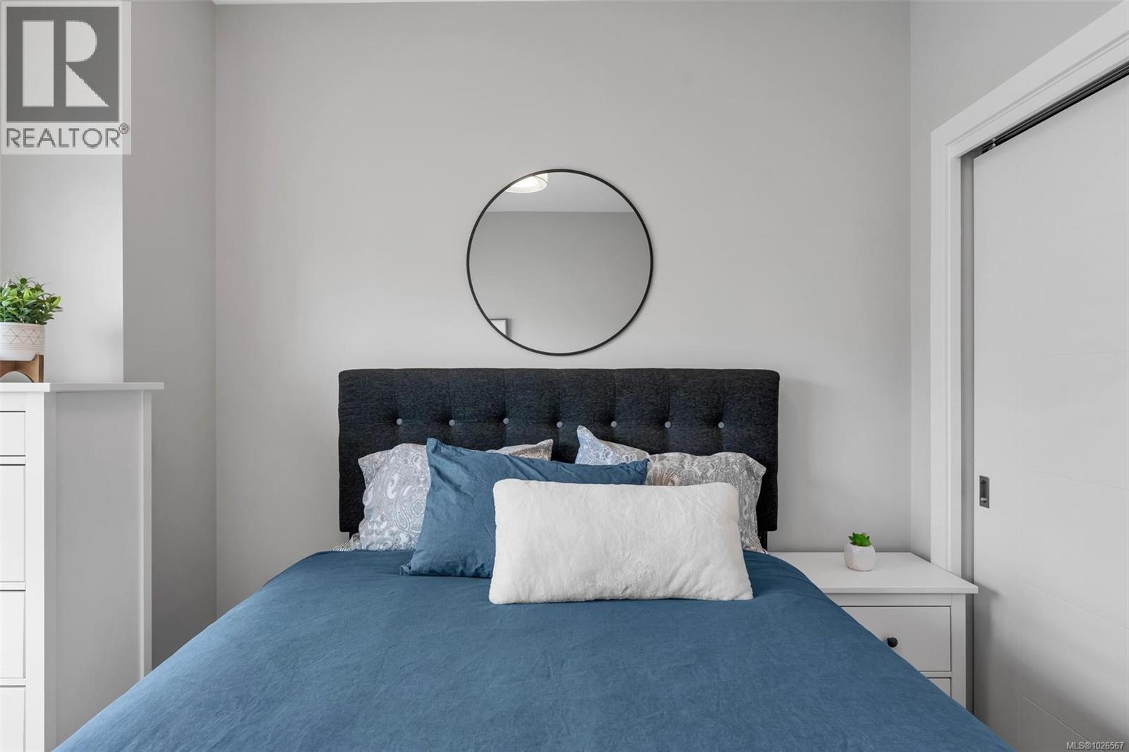 13 4355 Viewmont Avenue, Saanich