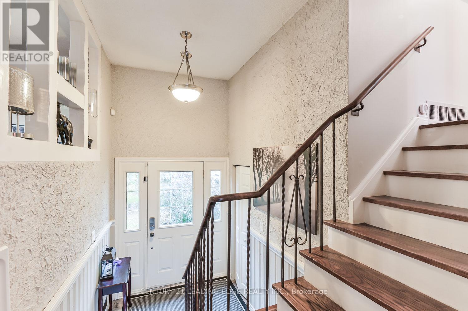 21 JONATHAN STREET - 5