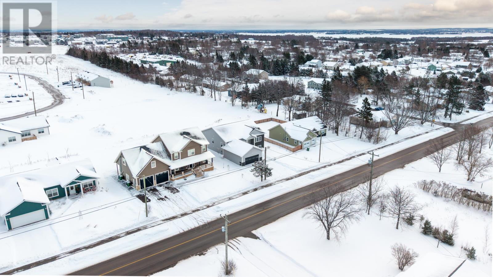 90 Macrae Drive - Photo 2 of 50, Charlottetown, Prince Edward Island