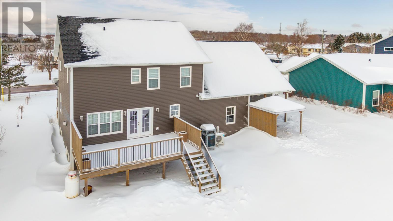 90 Macrae Drive - Photo 3 of 50, Charlottetown, Prince Edward Island