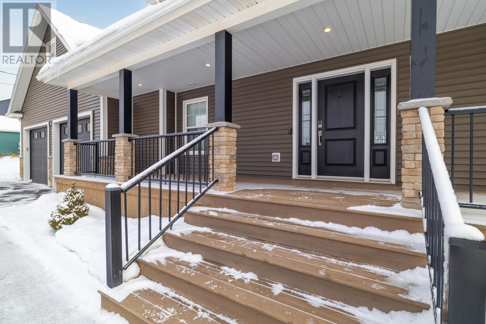 90 Macrae Drive - Photo 4 of 50, Charlottetown, Prince Edward Island