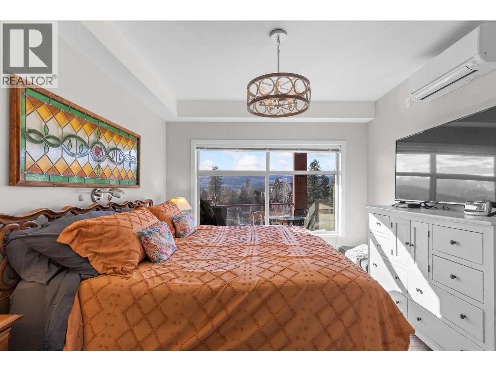 #408 3220 SKYVIEW LANE - 13