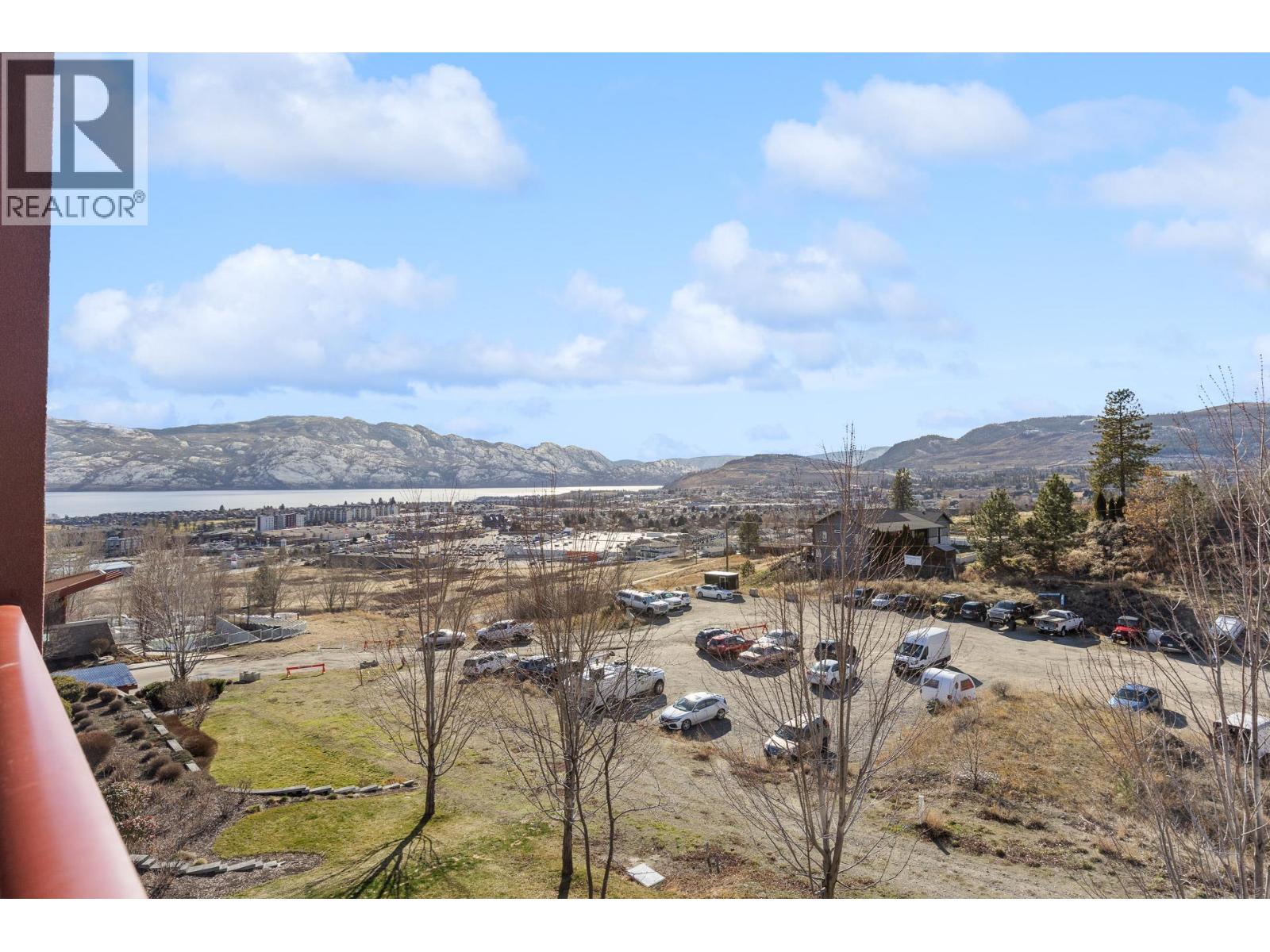 #408 3220 SKYVIEW LANE - 51