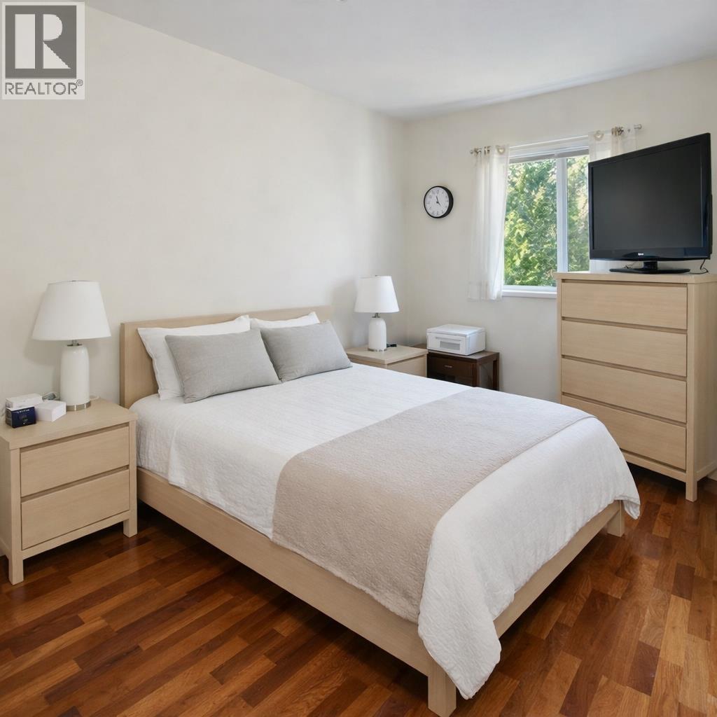 E307 40180 WILLOW CRESCENT, Squamish