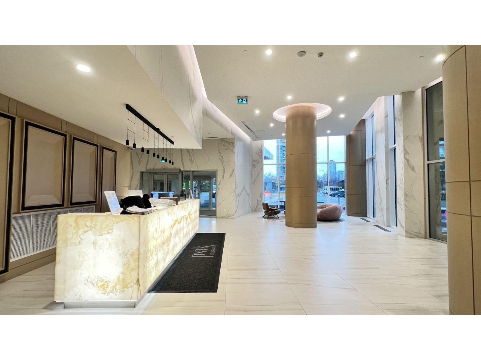 1610 9887 WHALLEY BOULEVARD, Surrey