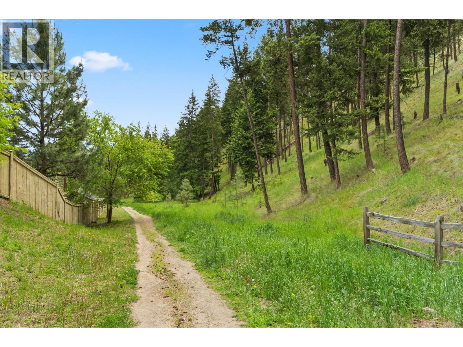 125 MONMOUTH Drive, Kamloops