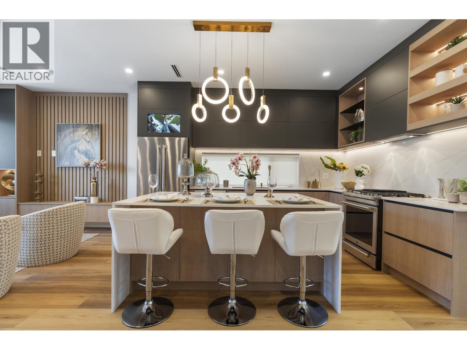 7225 10TH AVENUE, Burnaby