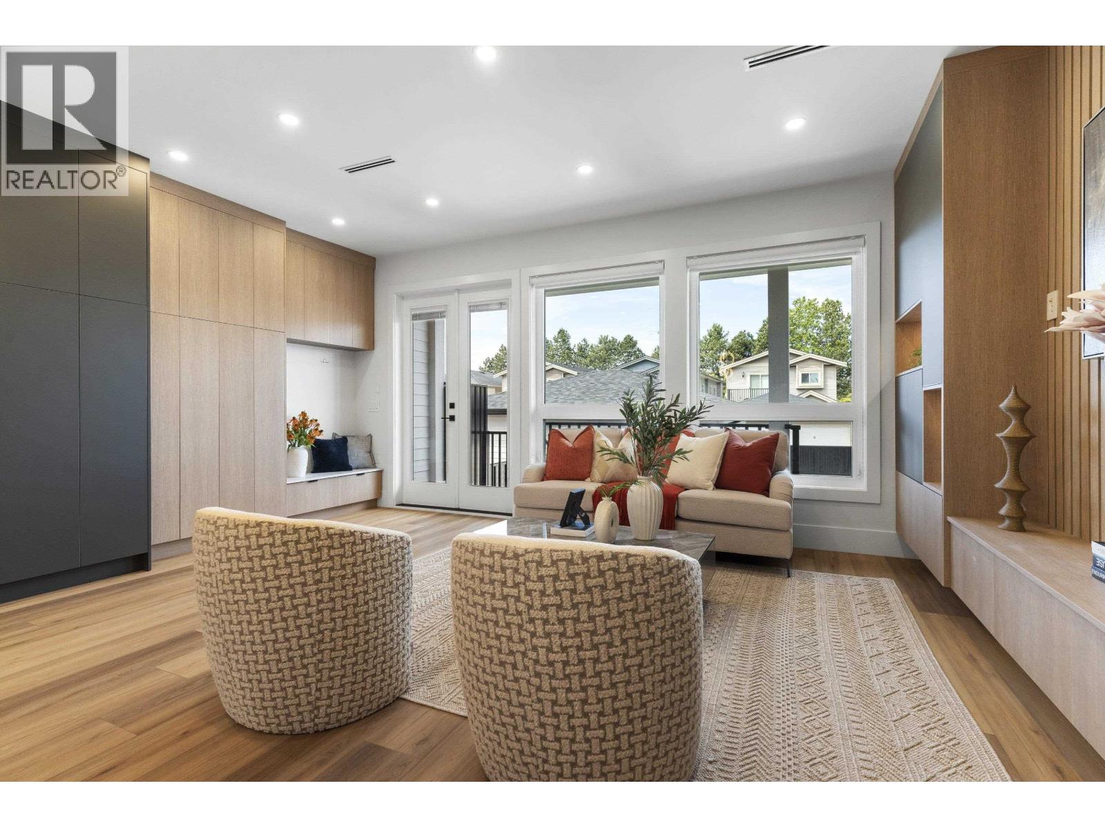 7225 10TH AVENUE, Burnaby