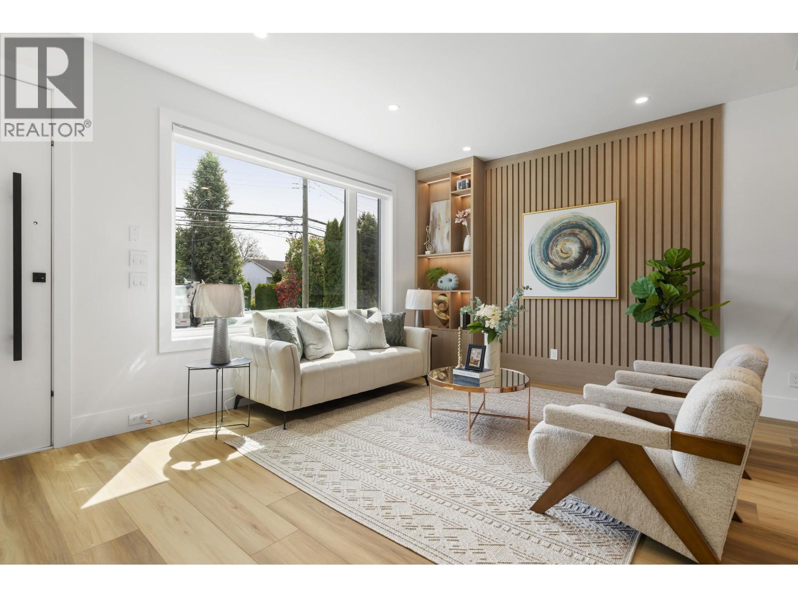 7225 10TH AVENUE, Burnaby