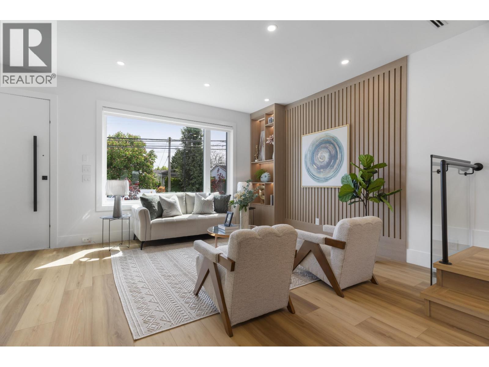 7225 10TH AVENUE, Burnaby