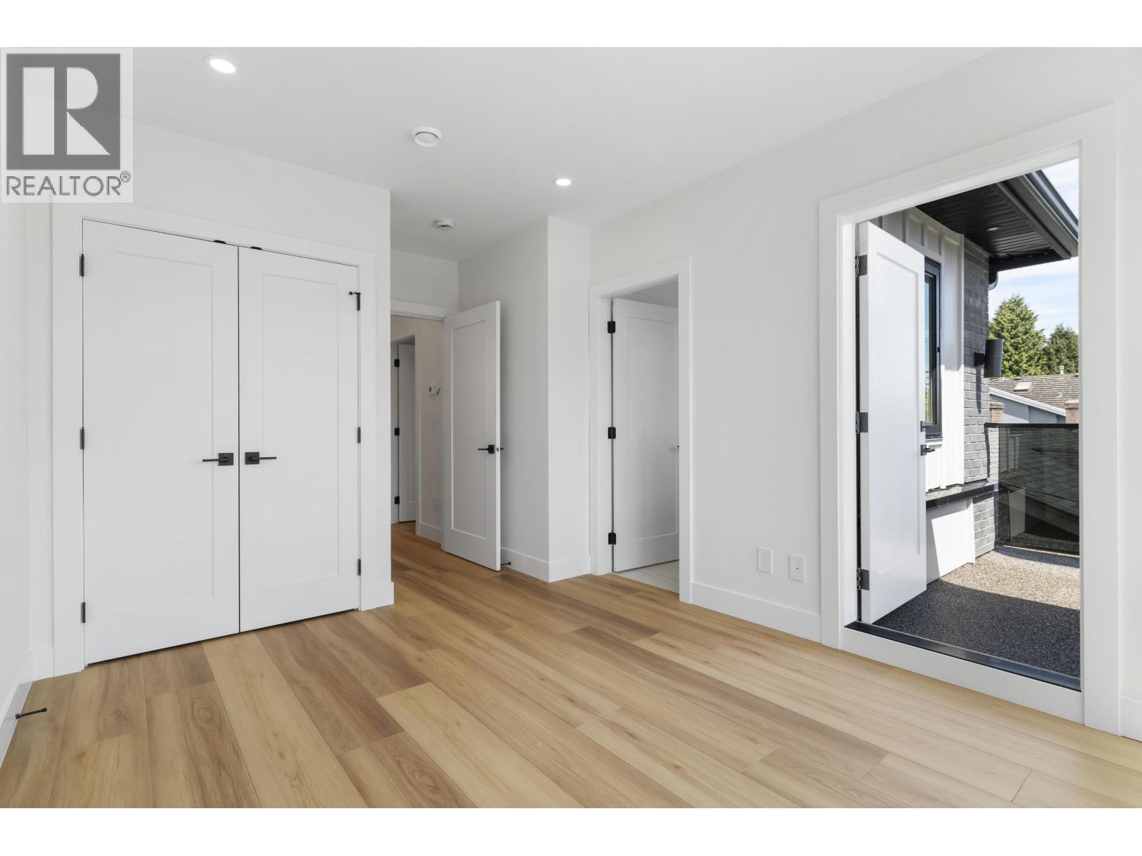 7225 10TH AVENUE, Burnaby