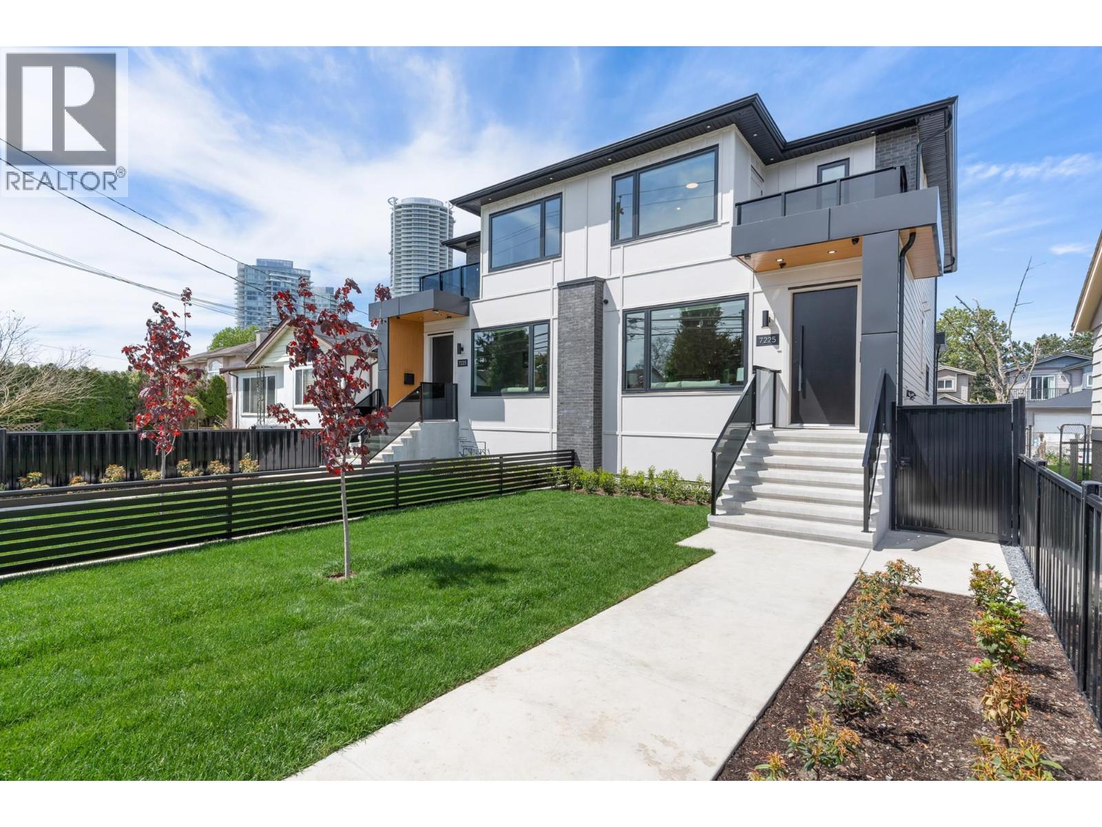 7225 10TH AVENUE, Burnaby