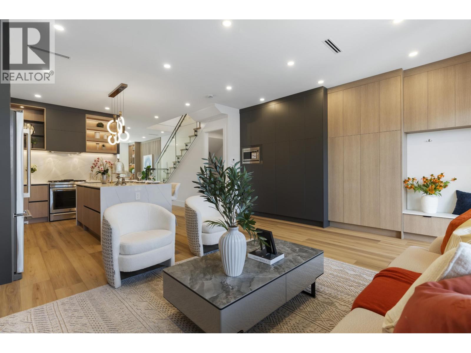 7225 10TH AVENUE, Burnaby